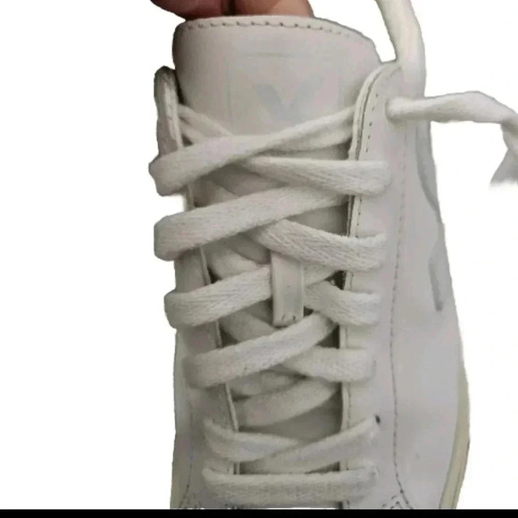Veja Womens Esplar Sneaker Extra White & Menthol Sustainable Minimalist Shoe 6 - Picture 14 of 16